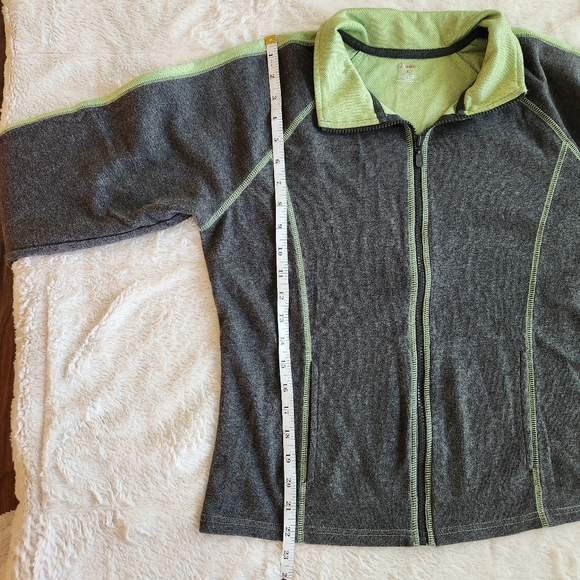 Sporty Comfy Gray & Green Ladies Jacket St. John's Bay Medium - Picture 3 of 8